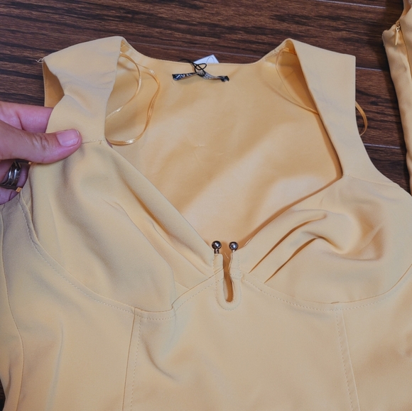 Zara NEW Yellow V-Neck Bodysuit Snap Button Tie Sleeveless Zipper Side NWOT XS/M - Picture 10 of 15